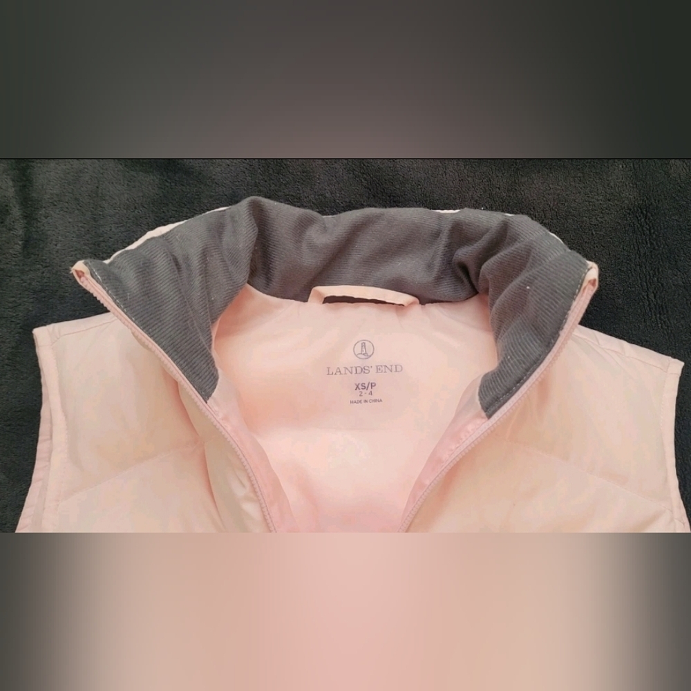 LANDS' END Zippered puffy vest, snap pockets ▴ XS/P Light Pink - Picture 4 of 6